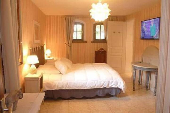 Location de vacances pour 4 personnes, avec terrasse et jacuzzi ainsi que jardin et sauna à Le Tignet - 3