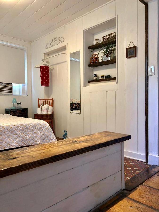 Geheel vakantieappartement, Private Studio with Free Parking in Little Havana, Miami