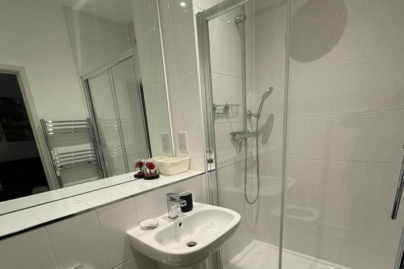 Apartamento vacacional entero, 1 bed-Sleeps 4-Town Centre-10 min to Ascot- Pets in Bracknell, Berkshire