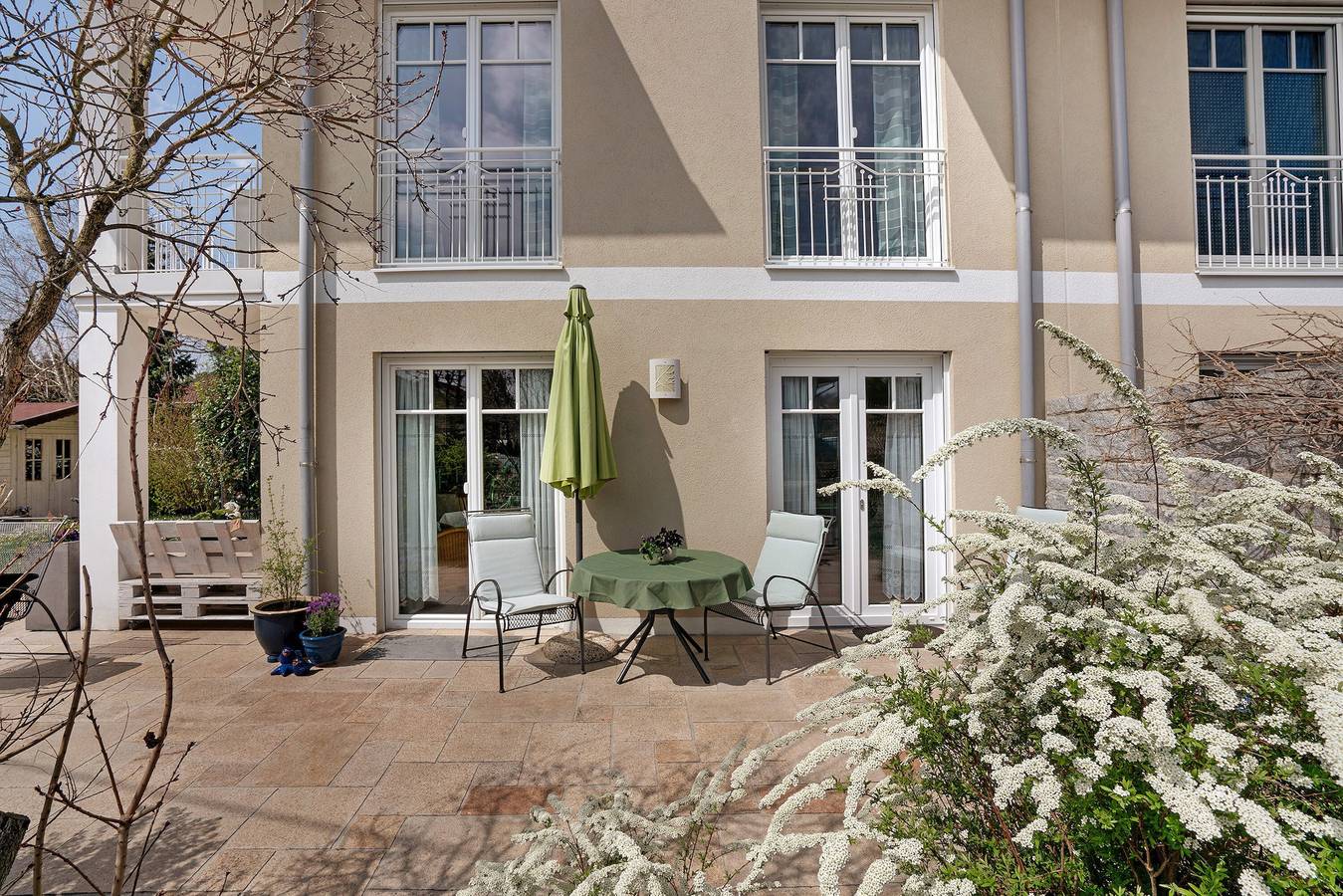 Entire apartment, Holiday Apartment 'Alpencity' with Terrace and Wi-Fi in Brunnthal, Upper Bavaria