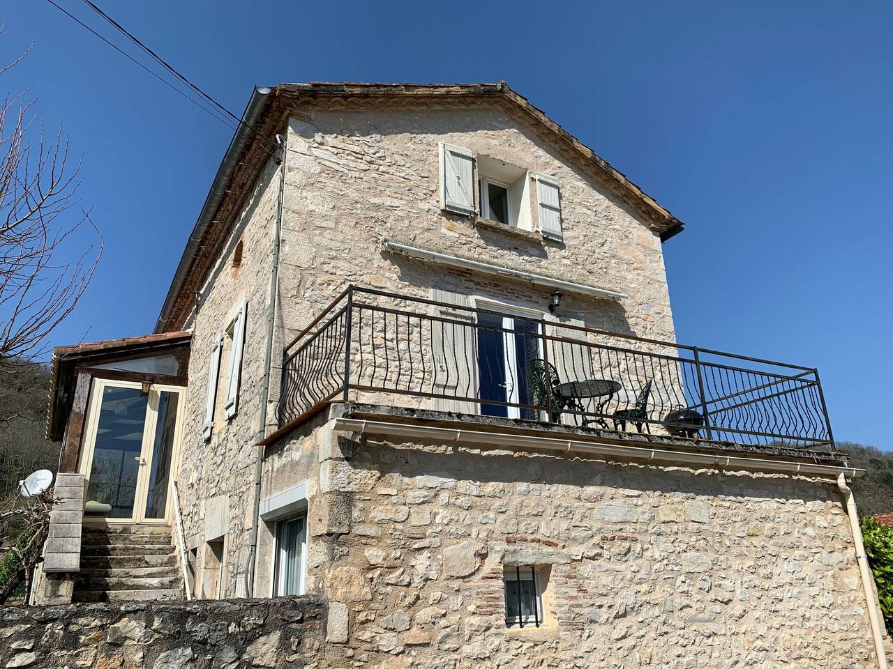 Apartamento entero, Pierre Ensoleillée, Haus aus dem 19. Jahrhundert im Obergeschoss in Saint-Géry, Quercy