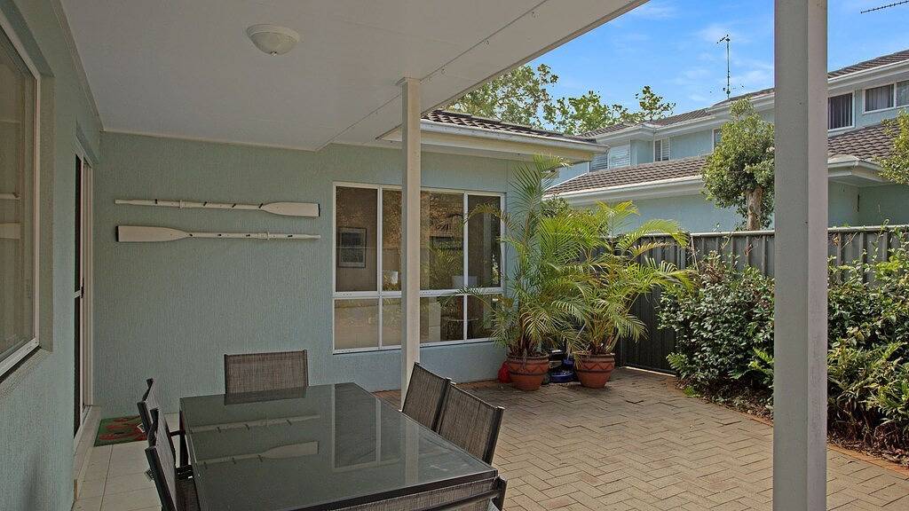 Blue Paradise on Coorilla in Hawks Nest, Hunter Valley