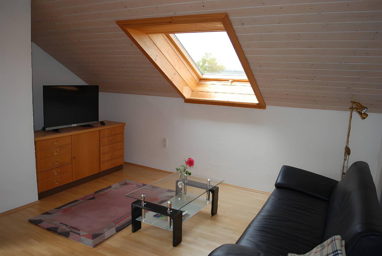 Ganze Wohnung, Ferienwohnung 'Mit Pool' mit Gemeinschaftspool, Gemeinschaftsgarten und Wi-Fi in Straubenhardt, Nordschwarzwald