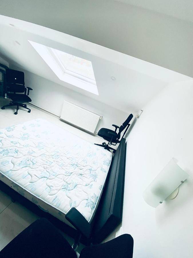Appartement de vacances entier, Multiple sunshiny pleasant rooms very near Luxembourg in Hameau, Meurthe-et-Moselle