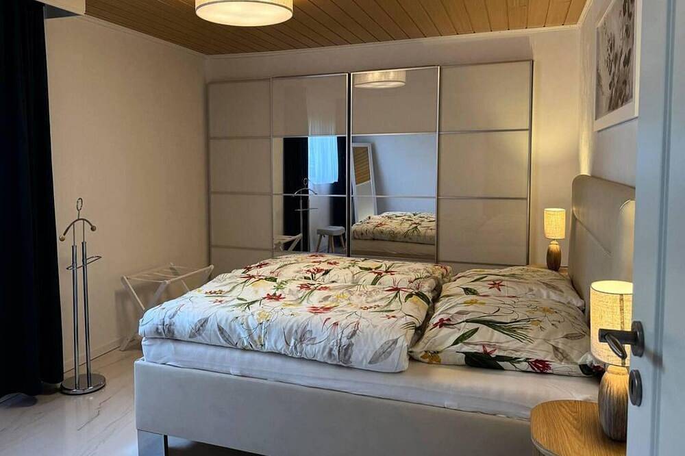 Ganze Wohnung, Ferienwohnung im Kannenbäckerland - gemütliche Ferienwohnung mit Wintergarten in Alsbach, Westerwald