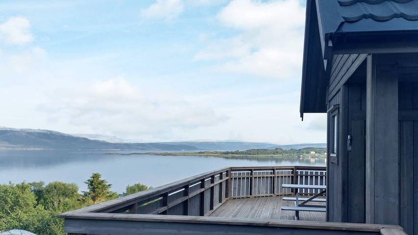 Ferienhaus für 9 Personen, mit Terrasse in Leka