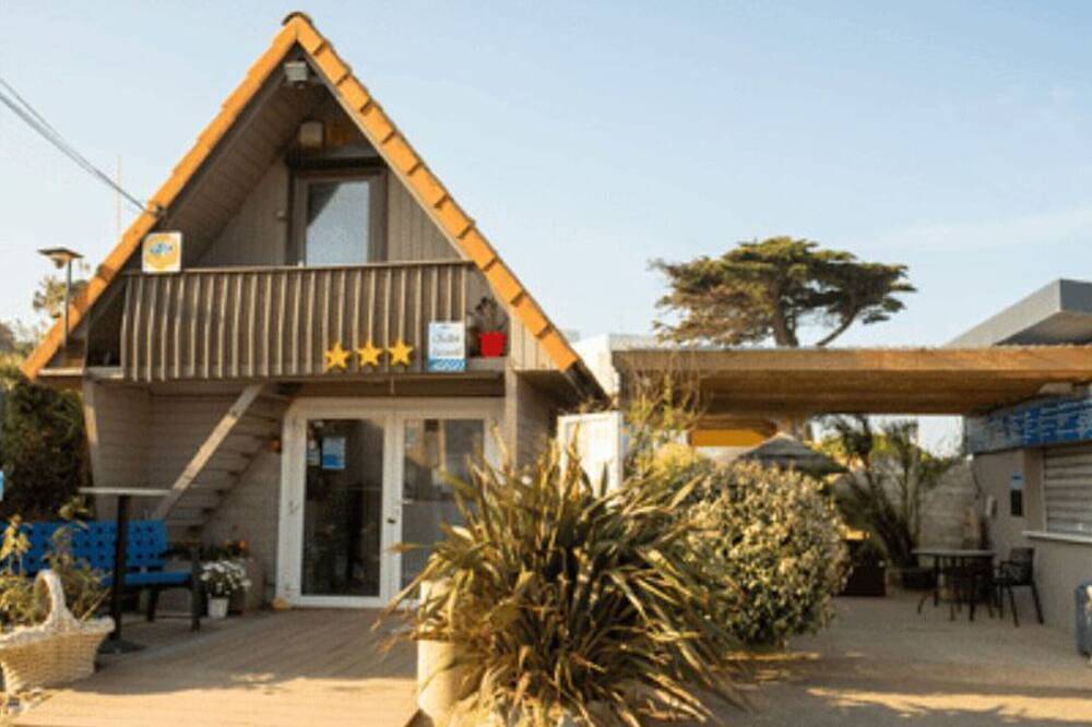 Chalet avec Terrasse - Cuisine équipée in Saint-Michel-Chef-Chef, Côte de Jade
