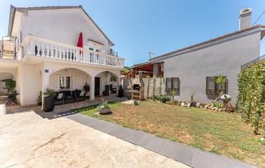 Ferienwohnung für 2 Personen, mit Terrasse in Biograd na Moru