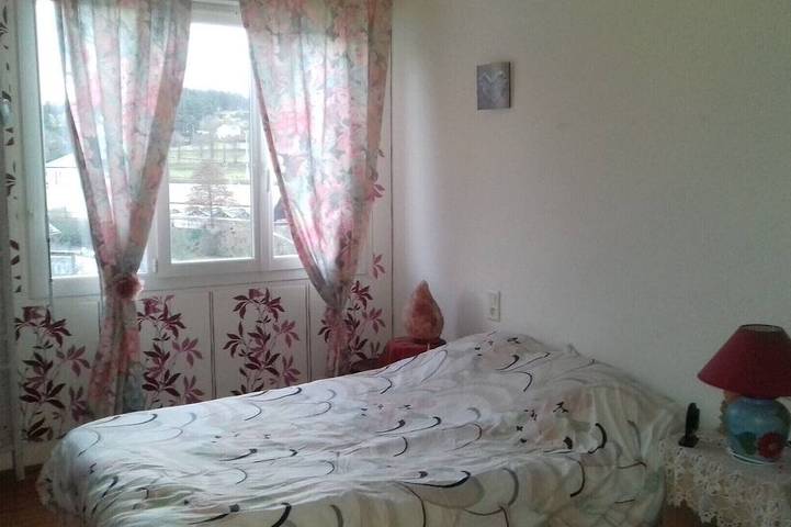 Location de vacances pour 6 personnes, avec jardin et balcon à Saint-Chély-d'Apcher - 4