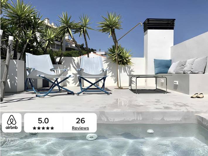 Villa pour 6 personnes, avec balcon ainsi que piscine et vue à L'Escala