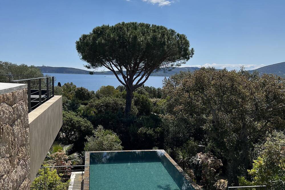 Villa pour 8 Personnes dans Cala Rossa, Lecci