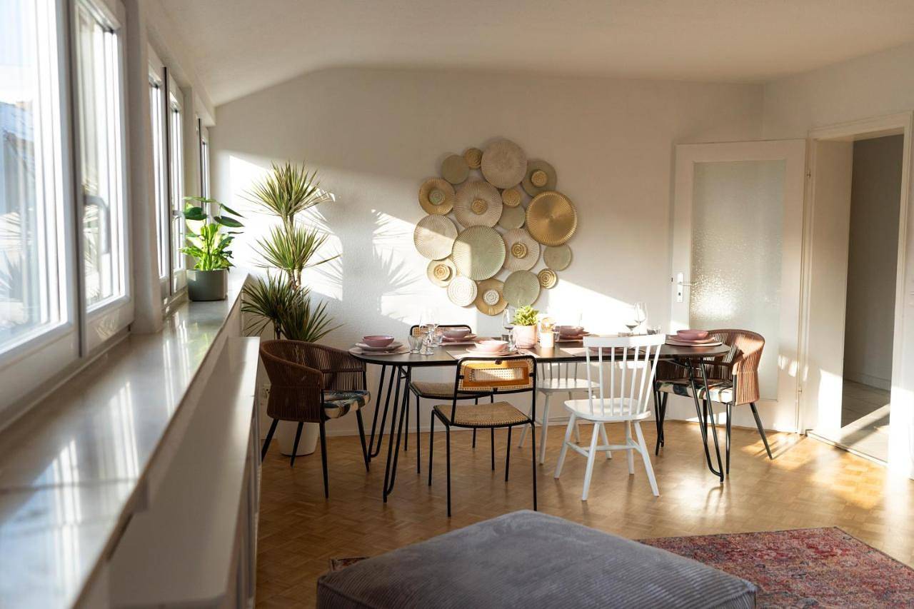 Geheel appartement, Seerose - W14, zentral in Bahnhofsnähe, Küche, 3 Schlafzimmer in Ulm (Baden-Württemberg), Zwaben