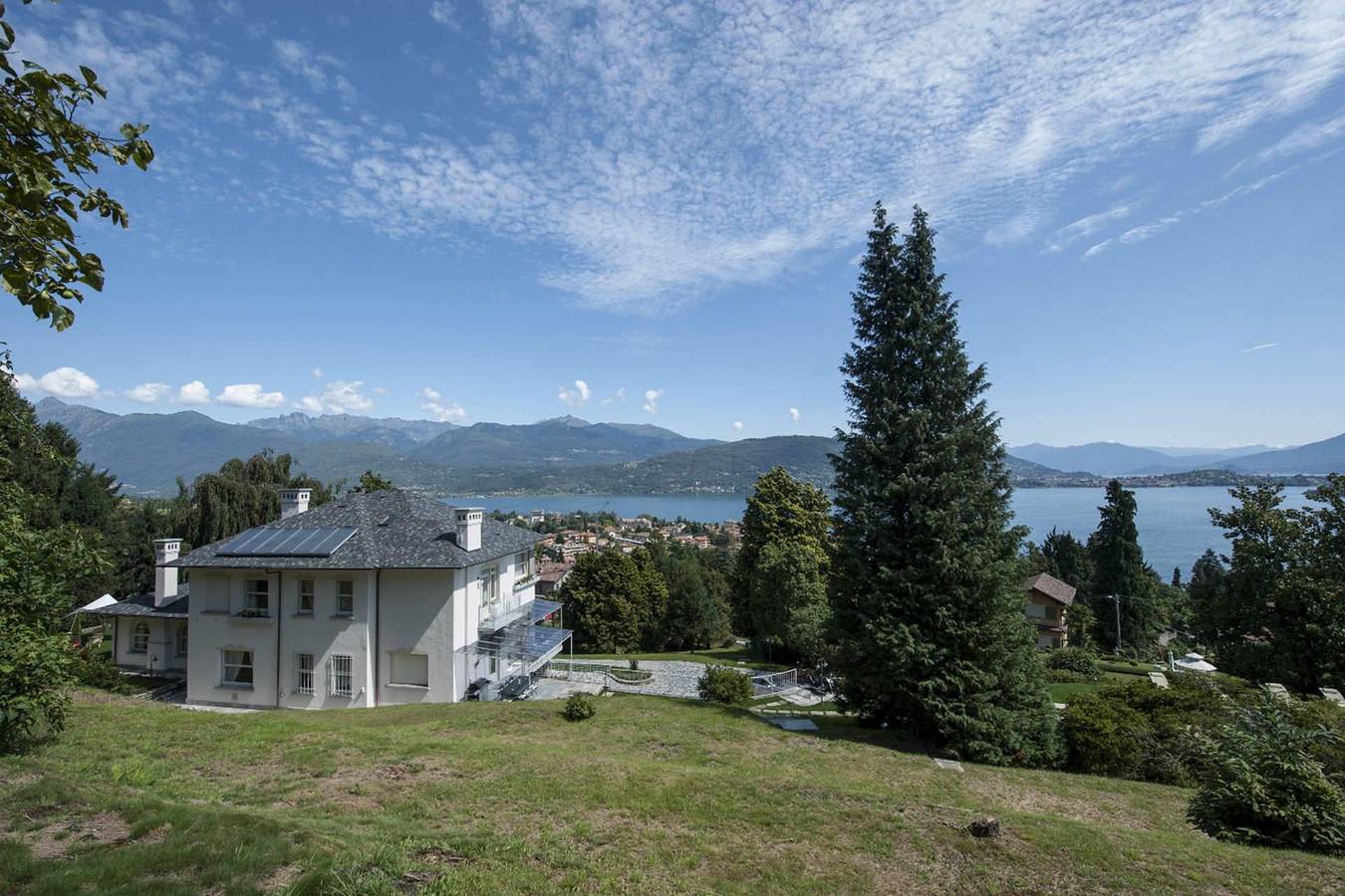Villa für 10 Personen mit Garten in Baveno, Comune di Baveno
