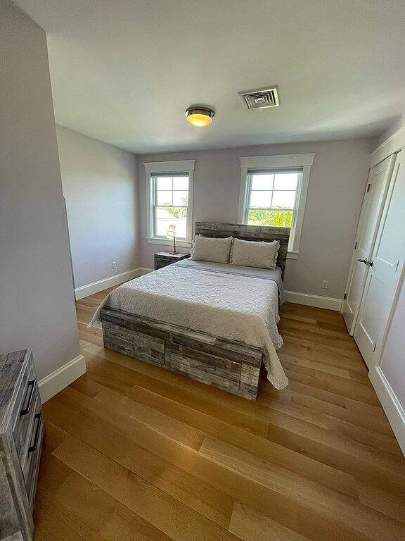 Newly remodeled home-Stay close to beach w/easy access to Newport in Middletown, Newport County