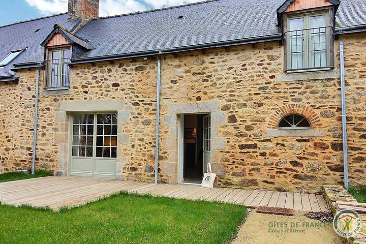 Gîte pour 6 personnes, avec jardin et terrasse à Lamballe - 2