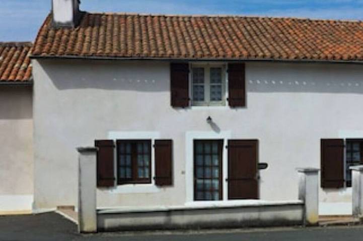 Location de vacances pour 7 personnes, avec piscine à Aslonnes