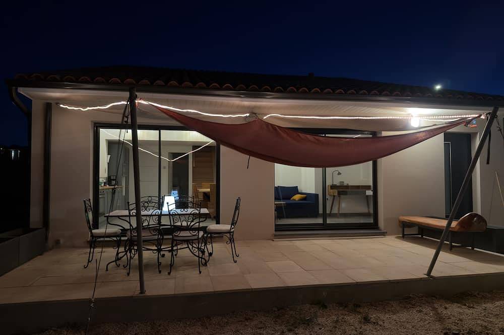 Detached house 53 m2, 3 rooms with garden, sea view in Treilles, Mittelmeerküste (Frankreich)