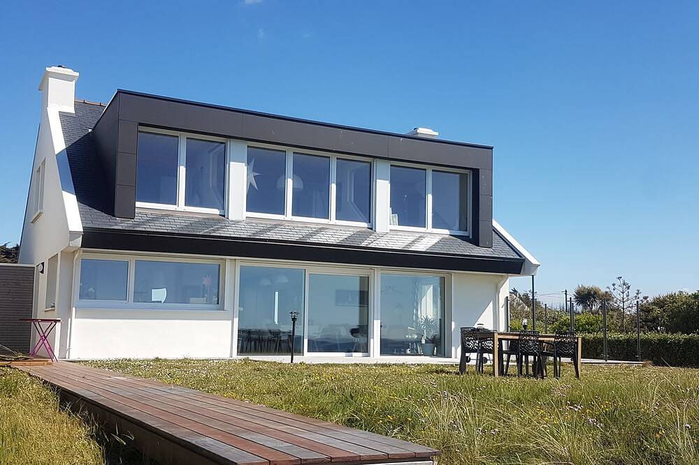 Villa des Courlis, 8 personnes, plage à vos pieds in Kerlouan, Région de Brest