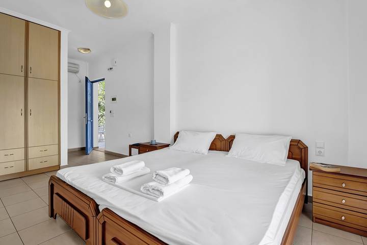 Hel studio-lejlighed, Studio Apartment 'Panorama 2' with Sea View, Wi-Fi and Air Conditioning in Grækenland