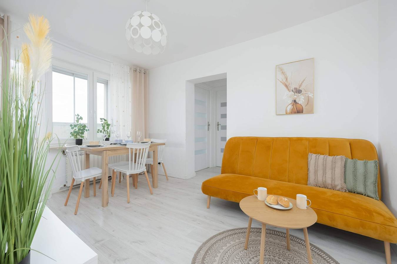 Entire apartment, Stylish Two-Bedroom Apartment   Balcony in Warsaw, Masovia