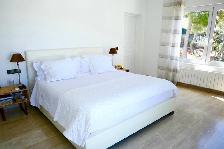 Villa pour 6 personnes, avec jardin ainsi que terrasse et piscine à Roca Llisa - 2