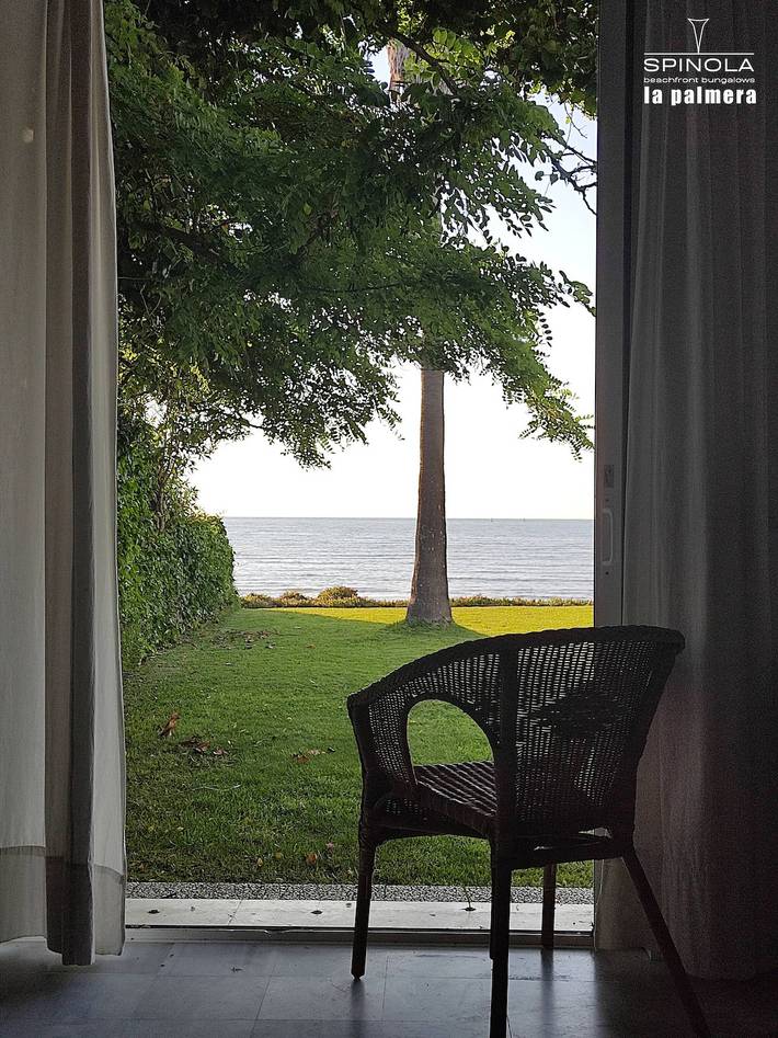 Bungalow para 5 personas, con vistas además de vistas al mar y jardín en Provincia de Cádiz