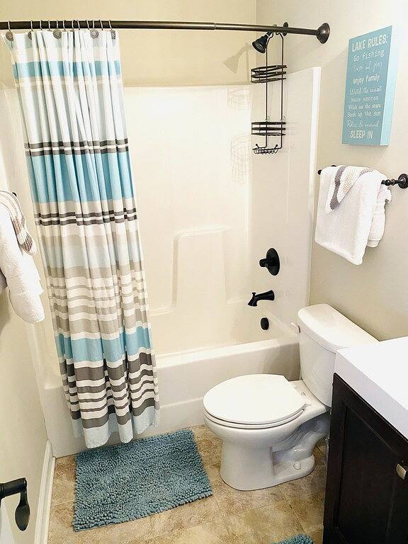 Ihr Urlaubsort in Lake Gaston! Pool, Seeseite und Ausblicke in Hülle und Fülle! in Lake Gaston