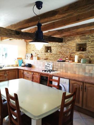 Gîte pour 6 personnes, avec piscine et jardin, adapté aux familles à Pleugriffet