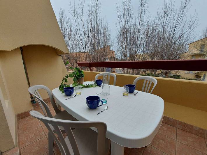 Ganze Wohnung, Renovierte 2-Zimmer-Wohnung mit Mezzanine, direkter Strandzugang, privater Parkplatz! in Marseillan, Mittelmeerküste (Frankreich)
