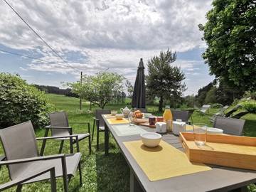 Gîte pour 10 Personnes dans Craponne-sur-Arzon, Parc Naturel Régional Livradois-Forez, Photo 4
