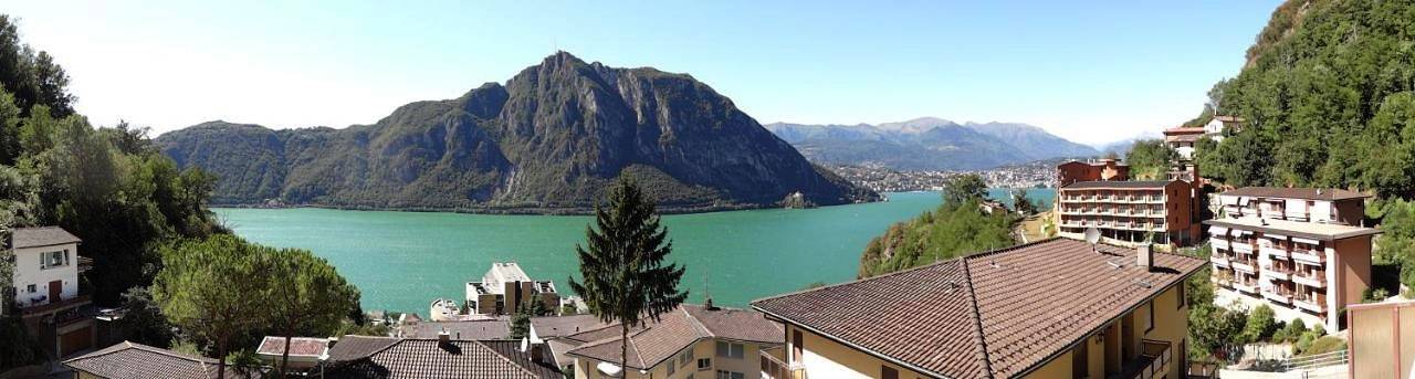 Appartement de vacances pour 4 personnes, avec vue sur le lac ainsi que jardin et vue, animaux acceptés