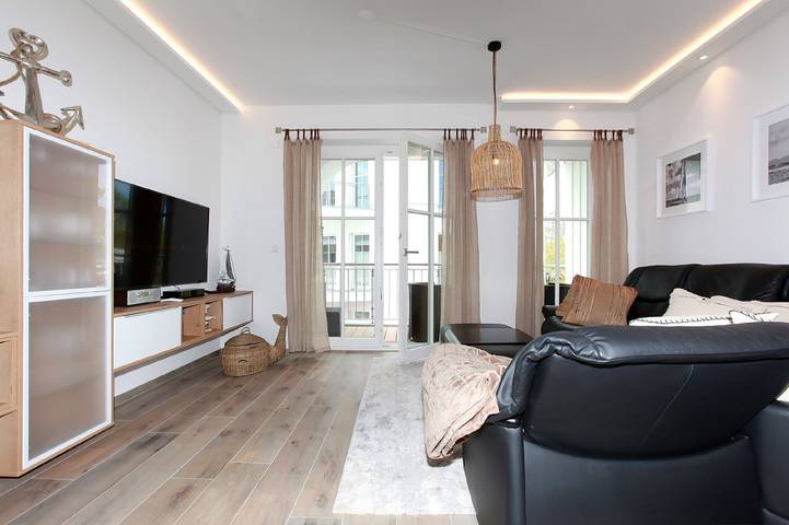 Ferienwohnung für 4 Personen, mit Balkon in Wustrow - 2