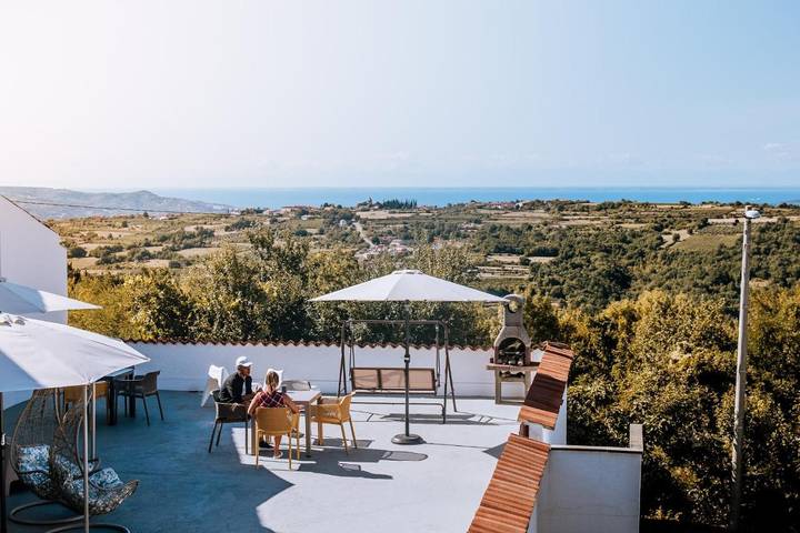 Maison d’hôte pour 4 personnes, avec vue et jardin