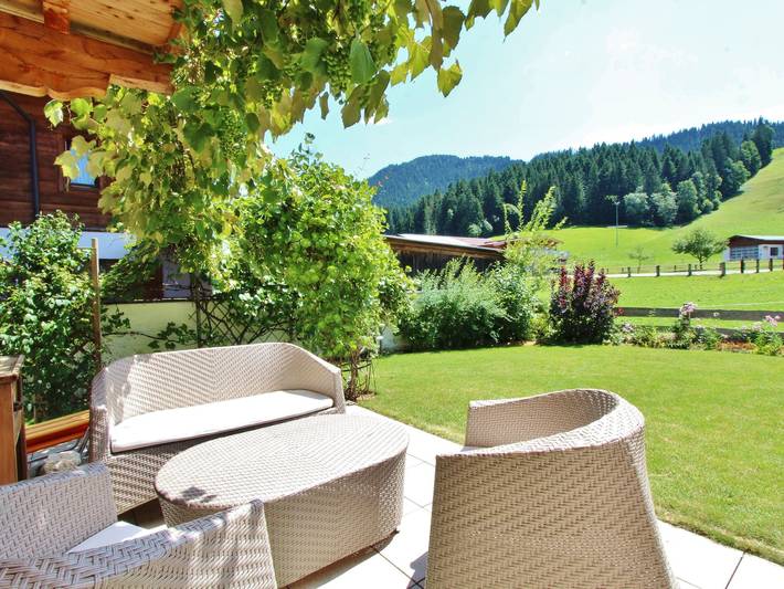 Chalet für 7 Personen, mit Balkon und Terrasse sowie Garten in Ellmau