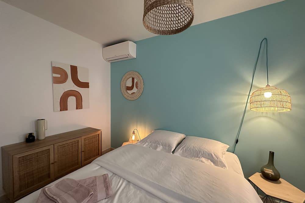 Rez de Villa , Piscine vue mer in Coggia, Ajaccio und Umgebung
