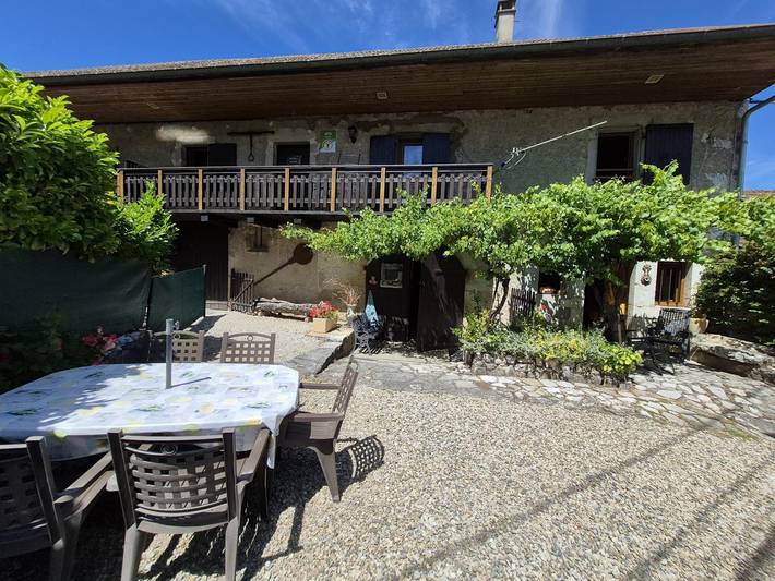 Gîte pour 6 personnes, avec Terrasse à Grésy-sur-Aix