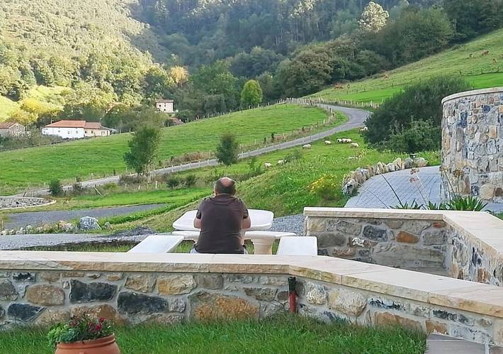 Gîte pour 6 personnes, avec jardin et terrasse, adapté aux familles à Ramales de la Victoria - 2