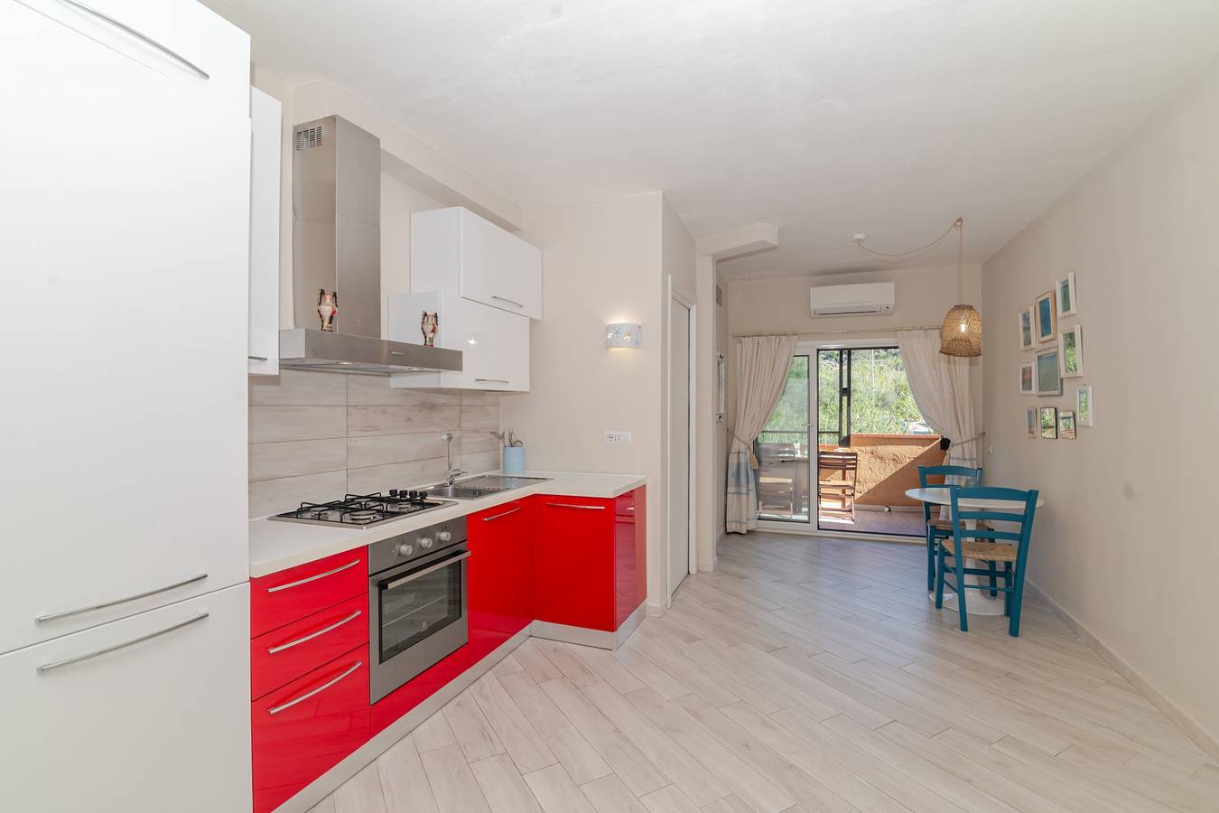 Studio entier, Studio « Monolocale La Maddalena » avec vue montagne, Wi-Fi et climatisation in Parco Nazionale dell'Arcipelago di La Maddalena, La Maddalena