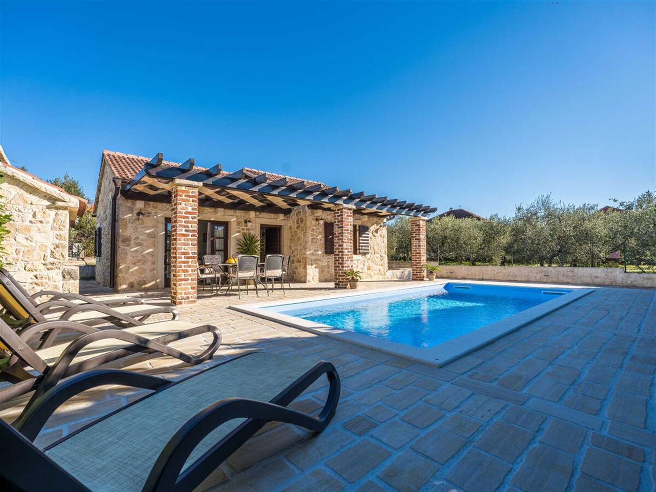 Stone Villa Petit Rustica with heated pool in Sukosan, Zadar