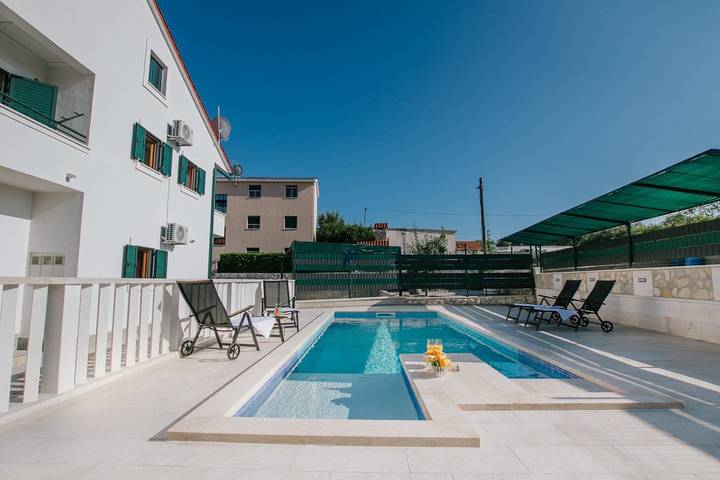 Villa für 9 Personen, mit Pool und Garten in Marina - 3
