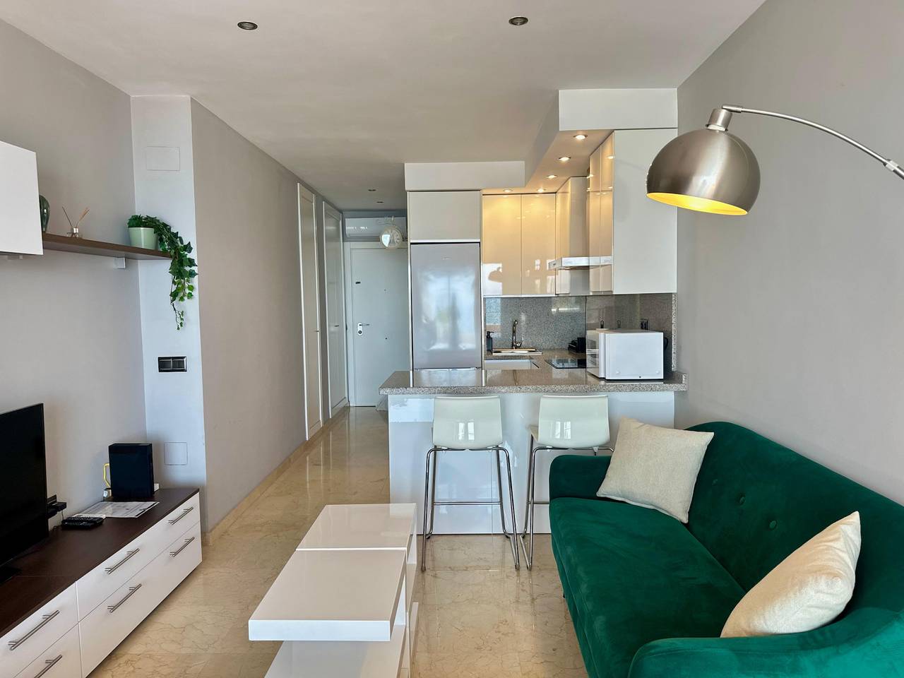 Studio entier, Casa Roterdam - Primera línea de playa  in Playa El Bajondillo, Torremolinos