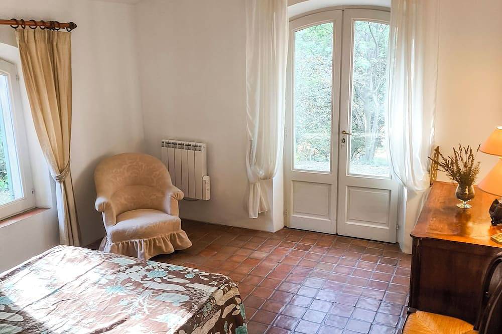 Holiday rental - Maison Robert - La Tour D'Aigues, Location de vacances - Maison Robert - La Tour D' in La Tour-d'Aigues, Parc naturel régional du Luberon