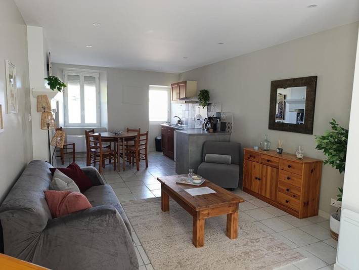 Location de vacances pour 4 personnes, avec terrasse à La Châtaigneraie - 3