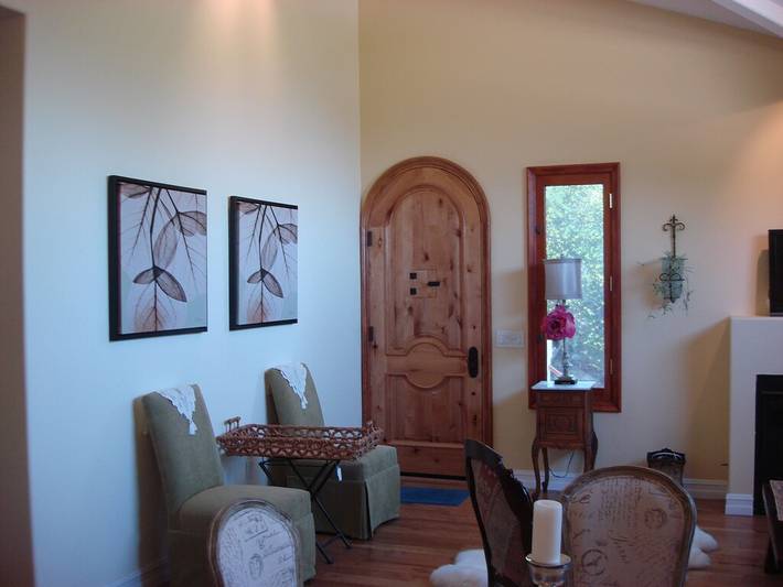 Vacation rental for 3 people, with balcony and hot tub in San Fernando Valley