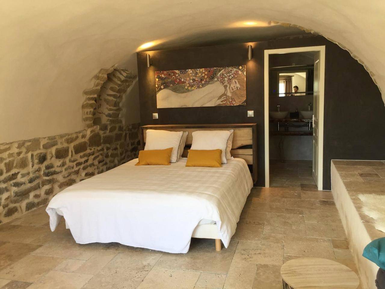 Deluxe Double Room in Grospierres, Ardèche