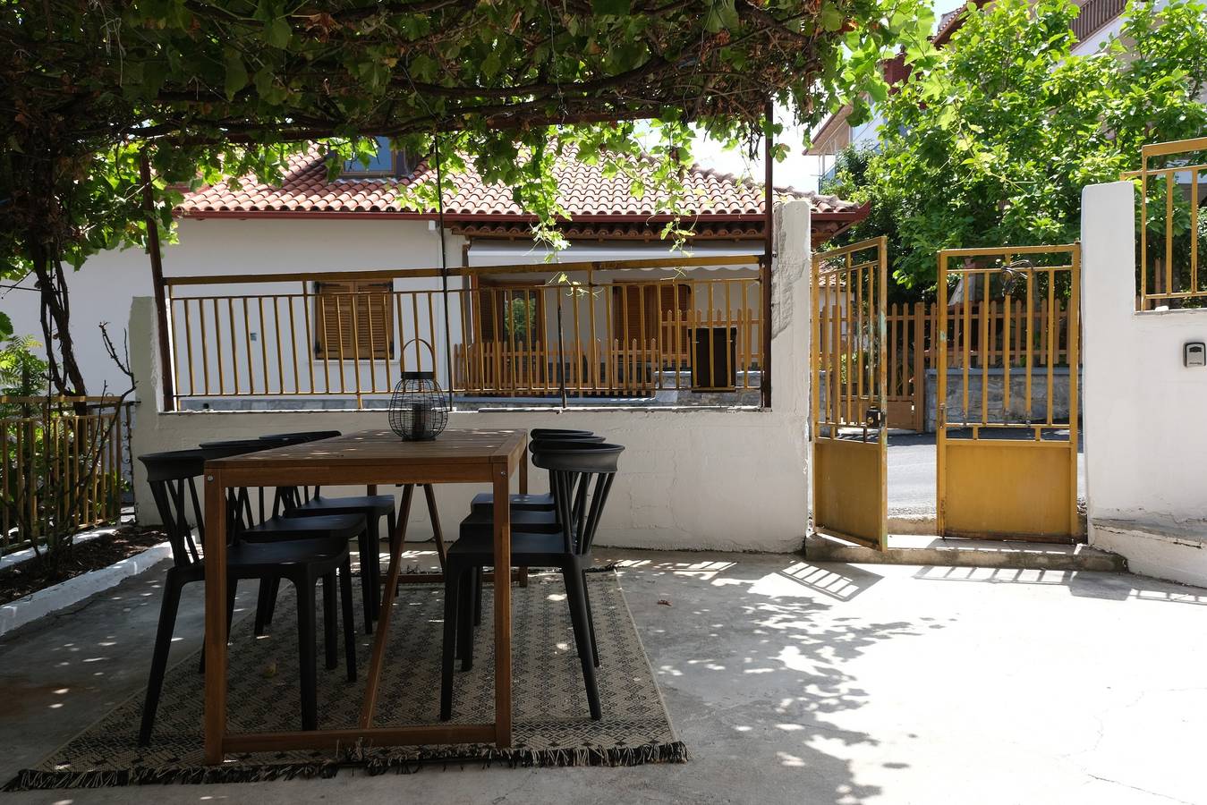 Geheel appartement, Appartement 'Villa Philia met Patio', Uitzicht op Bergen, Wi-Fi en Airconditioning in Litochoro, Olympos Nationaal Park