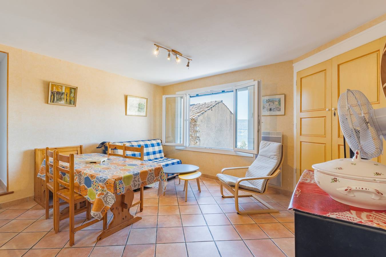 Appartement entier, L'amourié, rdc, gîte 4 personnes, vue sur le lac in Sainte-Croix-du-Verdon, Parc naturel régional du Verdon