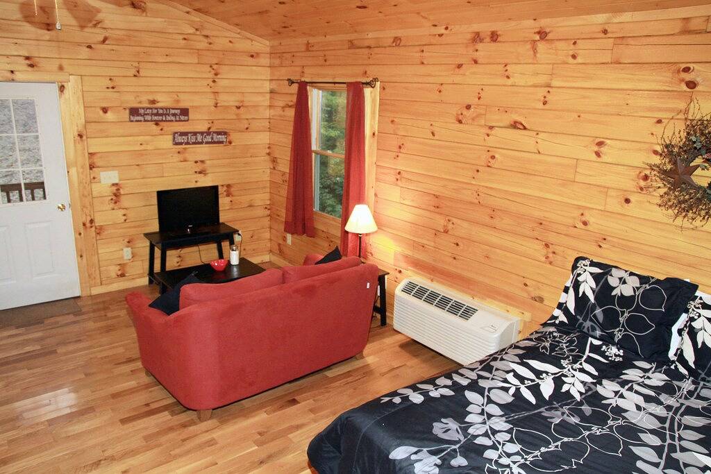 Kabine-Eigenes Badezimmer-Standard-Treetops Cabin in Hocking Hills