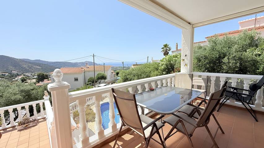 Villa für 5 Personen, mit Terrasse und Garten - 1