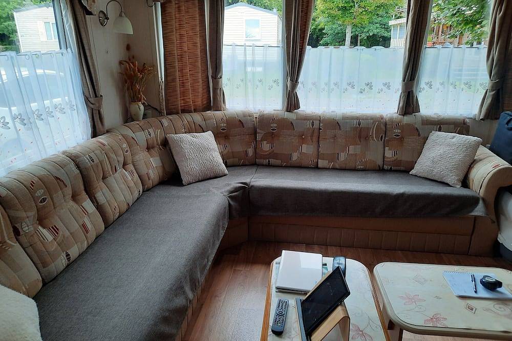 Mobil home de 47m2 avec wifi gratuit in Saint-Hubert-des-Biards, Région de Bayeux